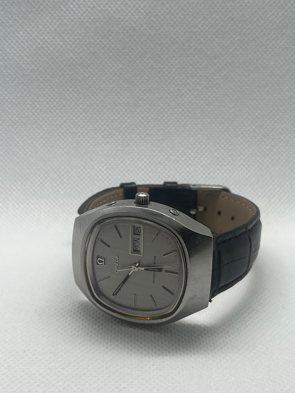 Vintage Omega Genève Megaquartz 32KZh